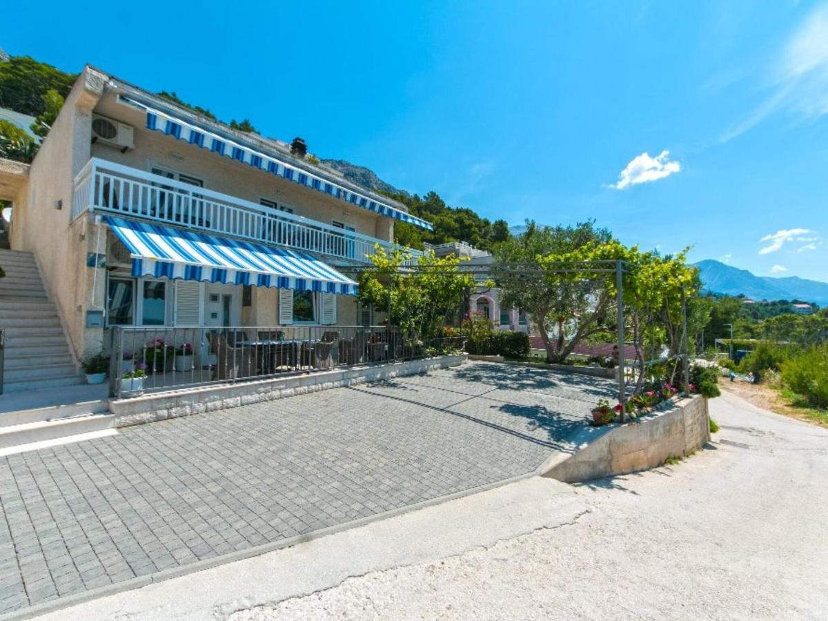 Apartments Mario Брела Экстерьер фото