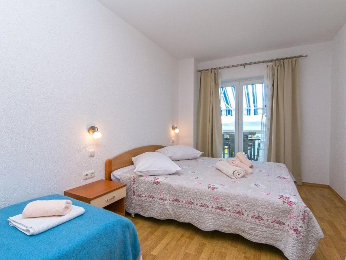 Apartments Mario Брела Экстерьер фото